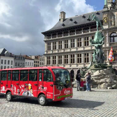 HopNstop-tour van Touristram krijgt halte bij Brouwerij De Koninck
